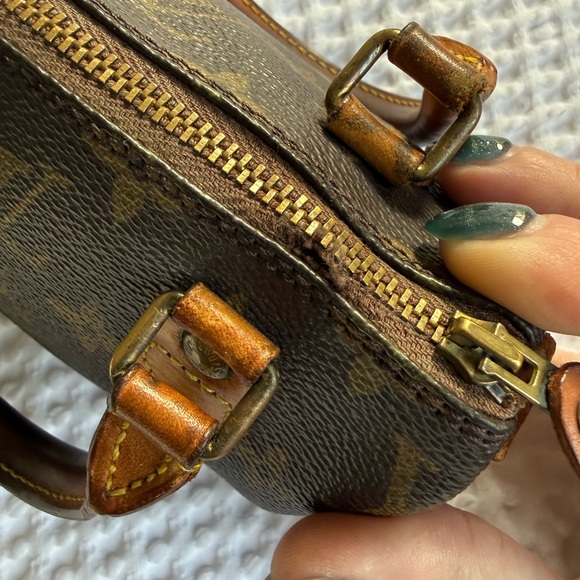 Vintage Louis Vuitton Mini Speedy - Picture 8 of 16